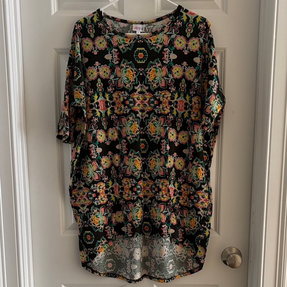 LuLaRoe Green Floral Tunic Top